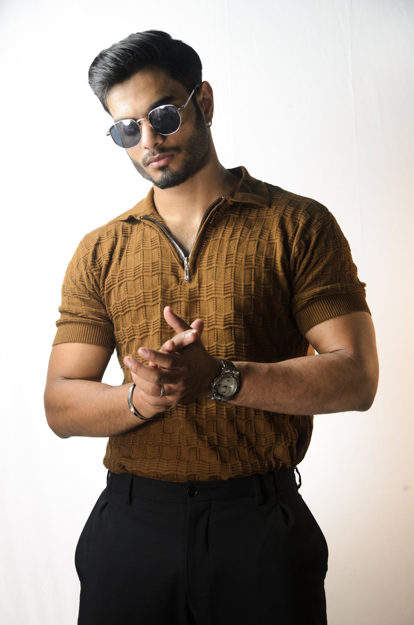 Pointel Brick Knit T-Shirt - BROWN