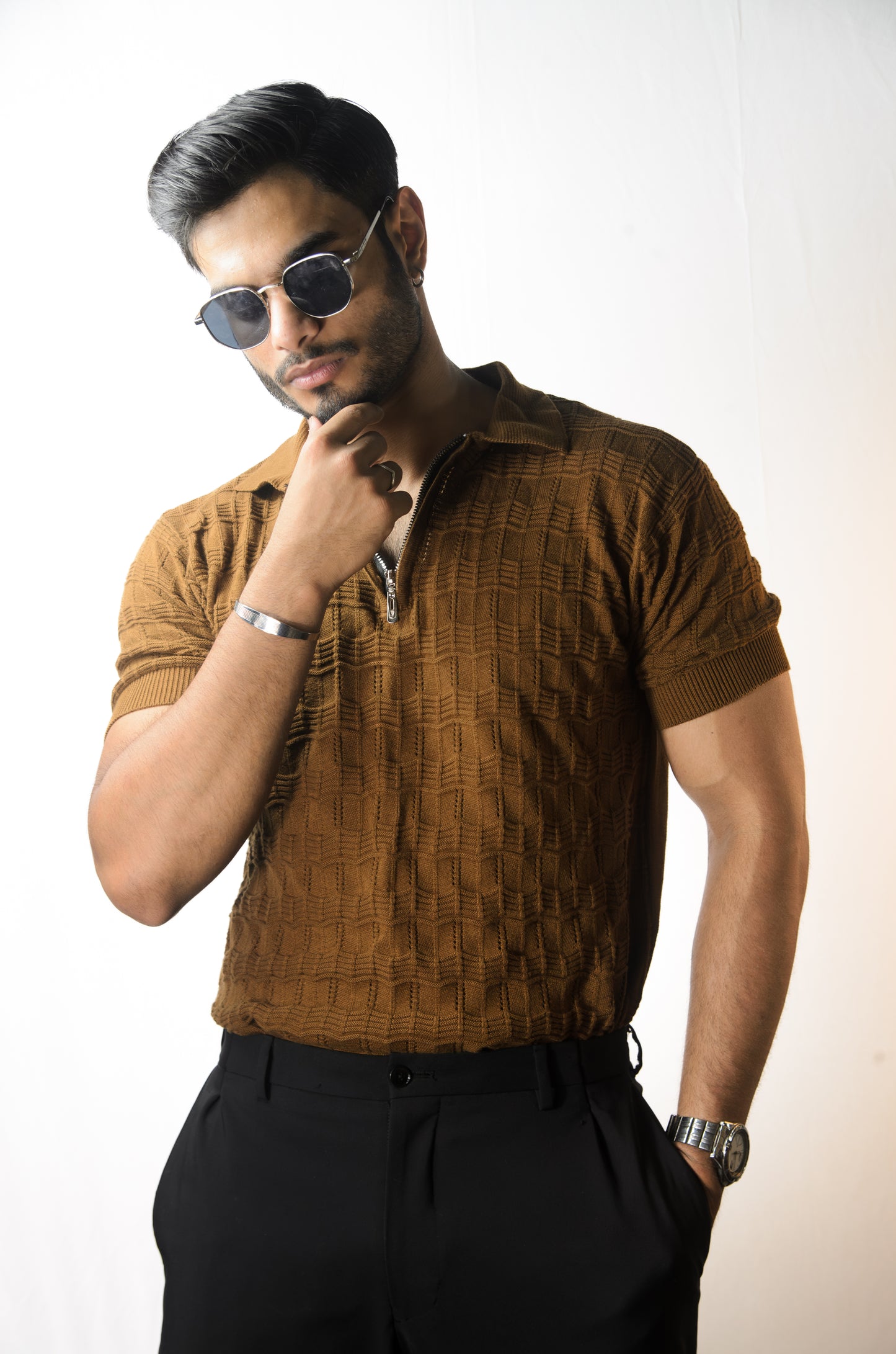 Pointel Brick Knit T-Shirt - BROWN
