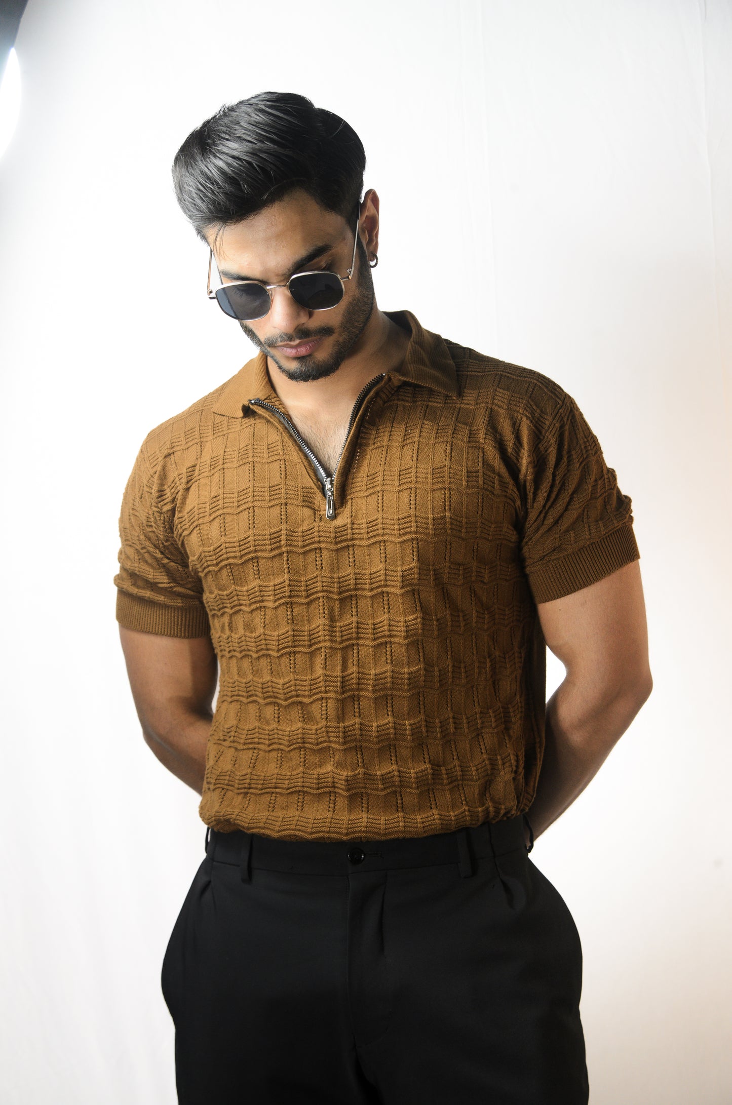 Pointel Brick Knit T-Shirt - BROWN