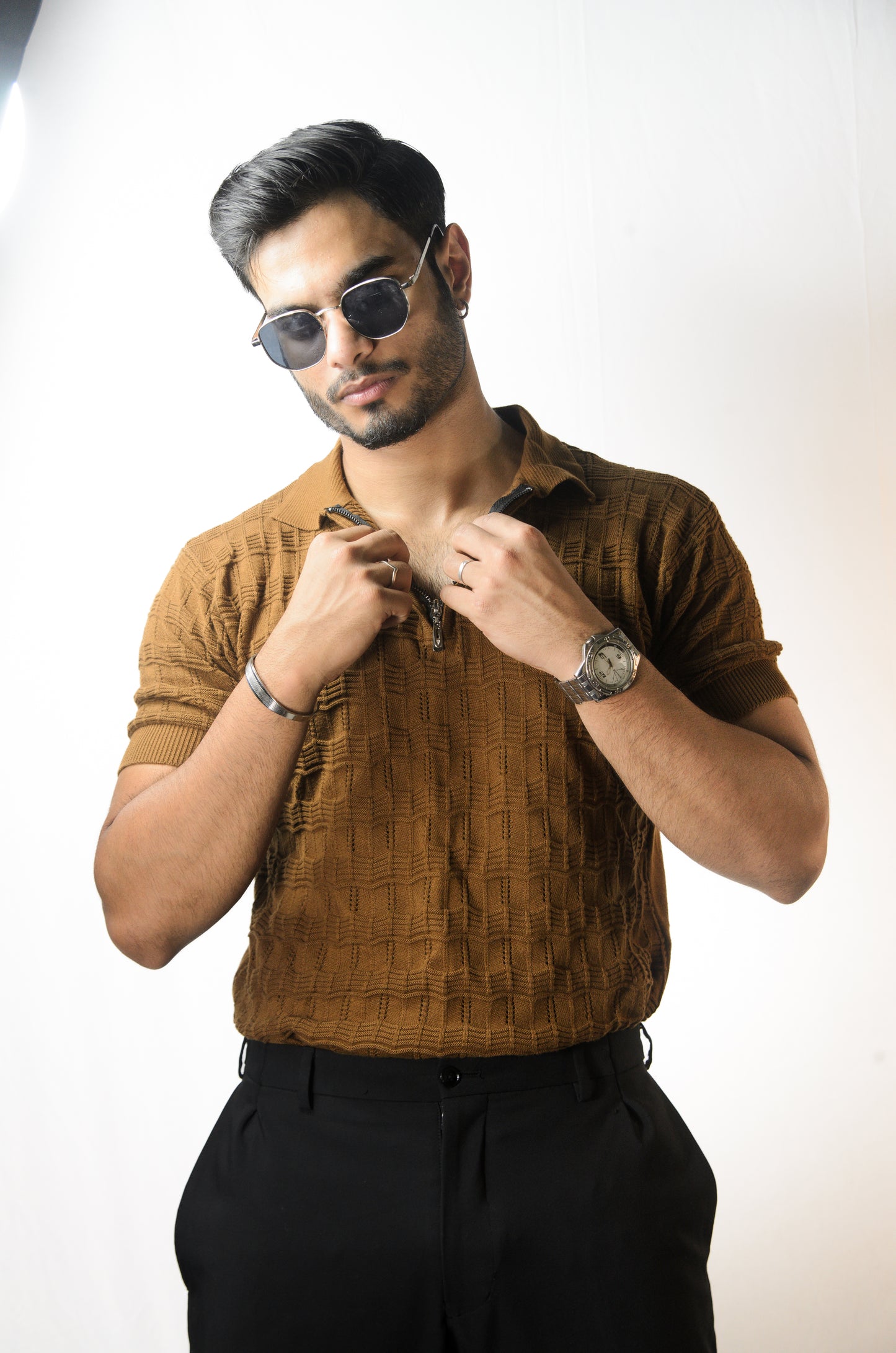 Pointel Brick Knit T-Shirt - BROWN