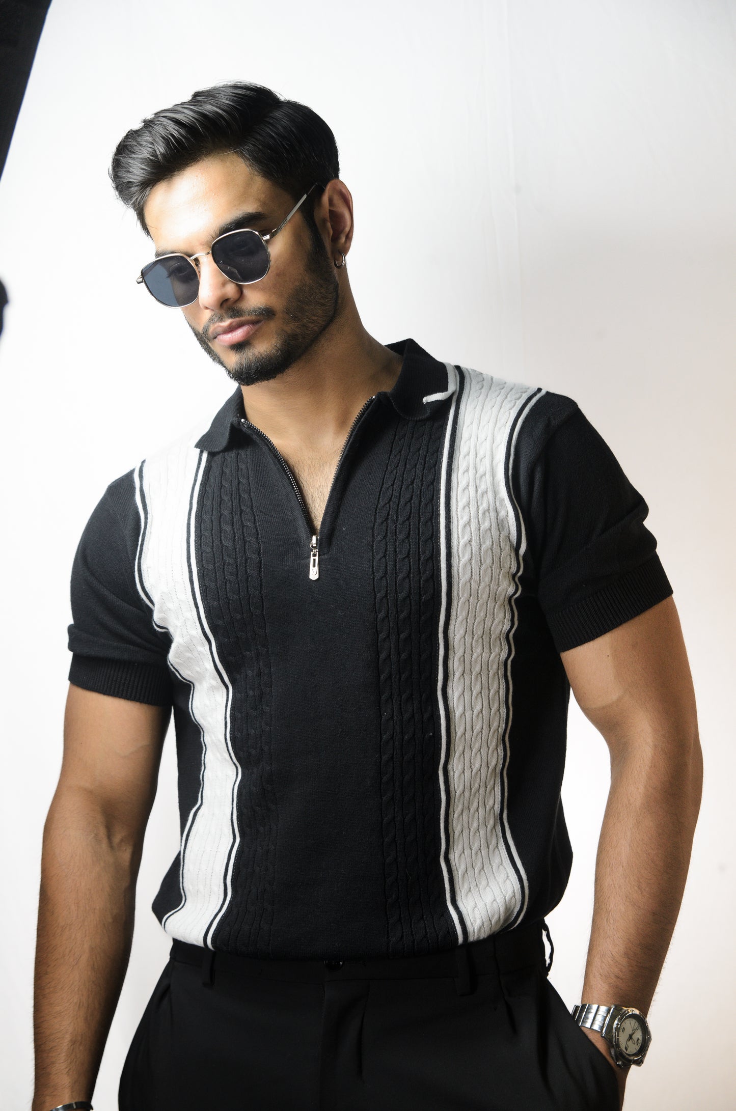 European Style Knitted T-Shirt - BLACK