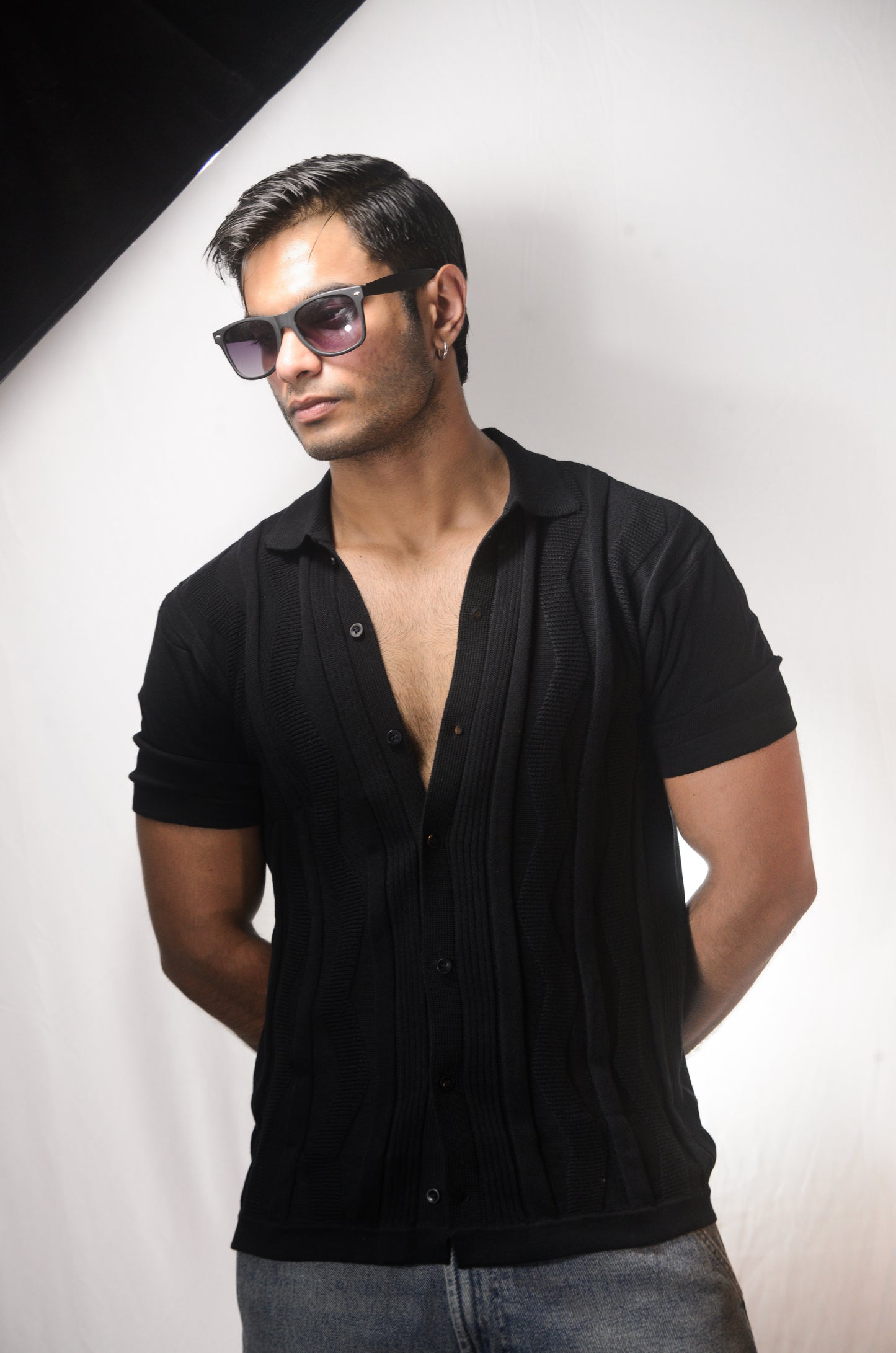 Ocean Wave Knitted Shirt - BLACK