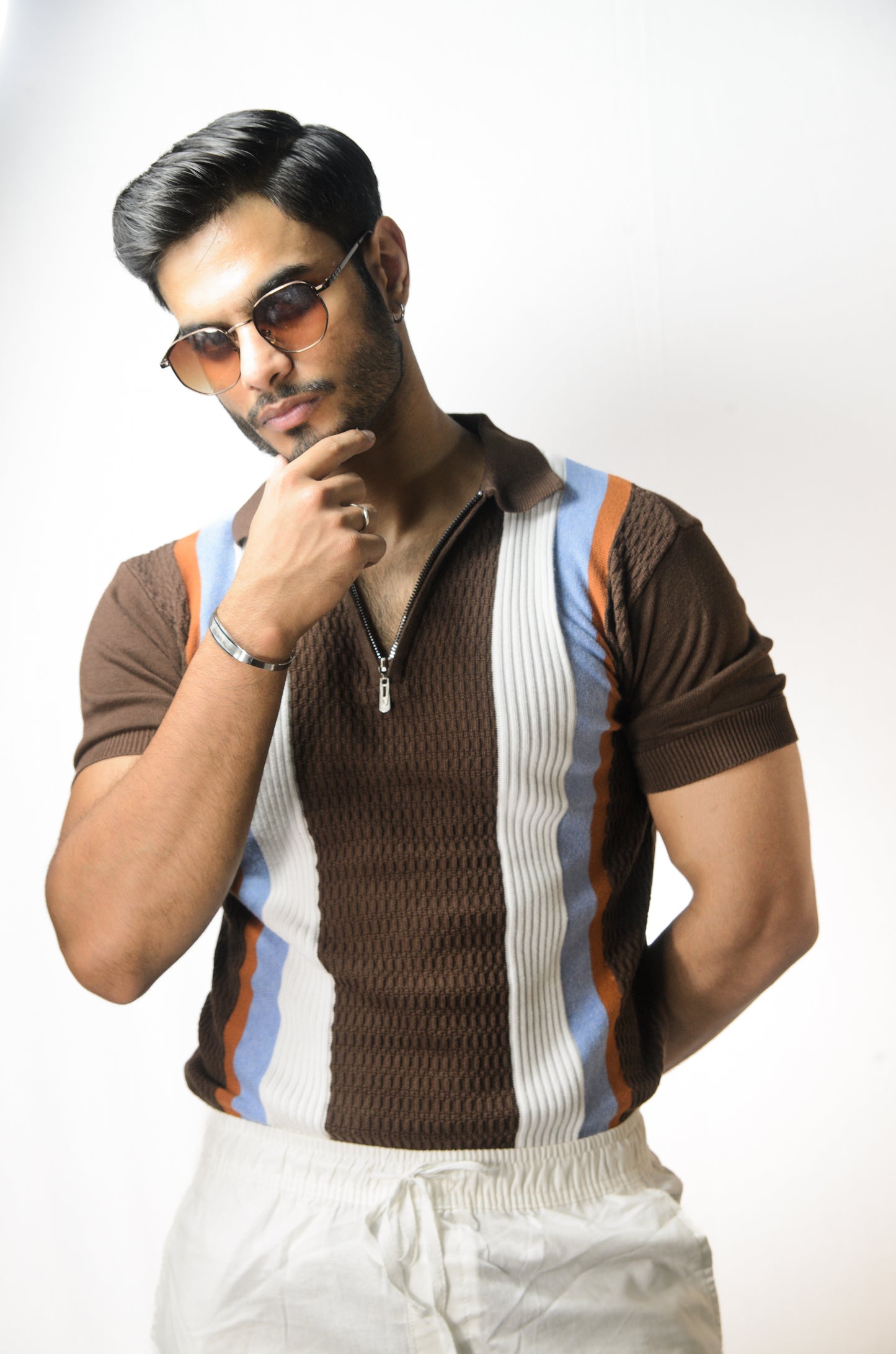 Retro Inspired Knit T-Shirt - BROWN