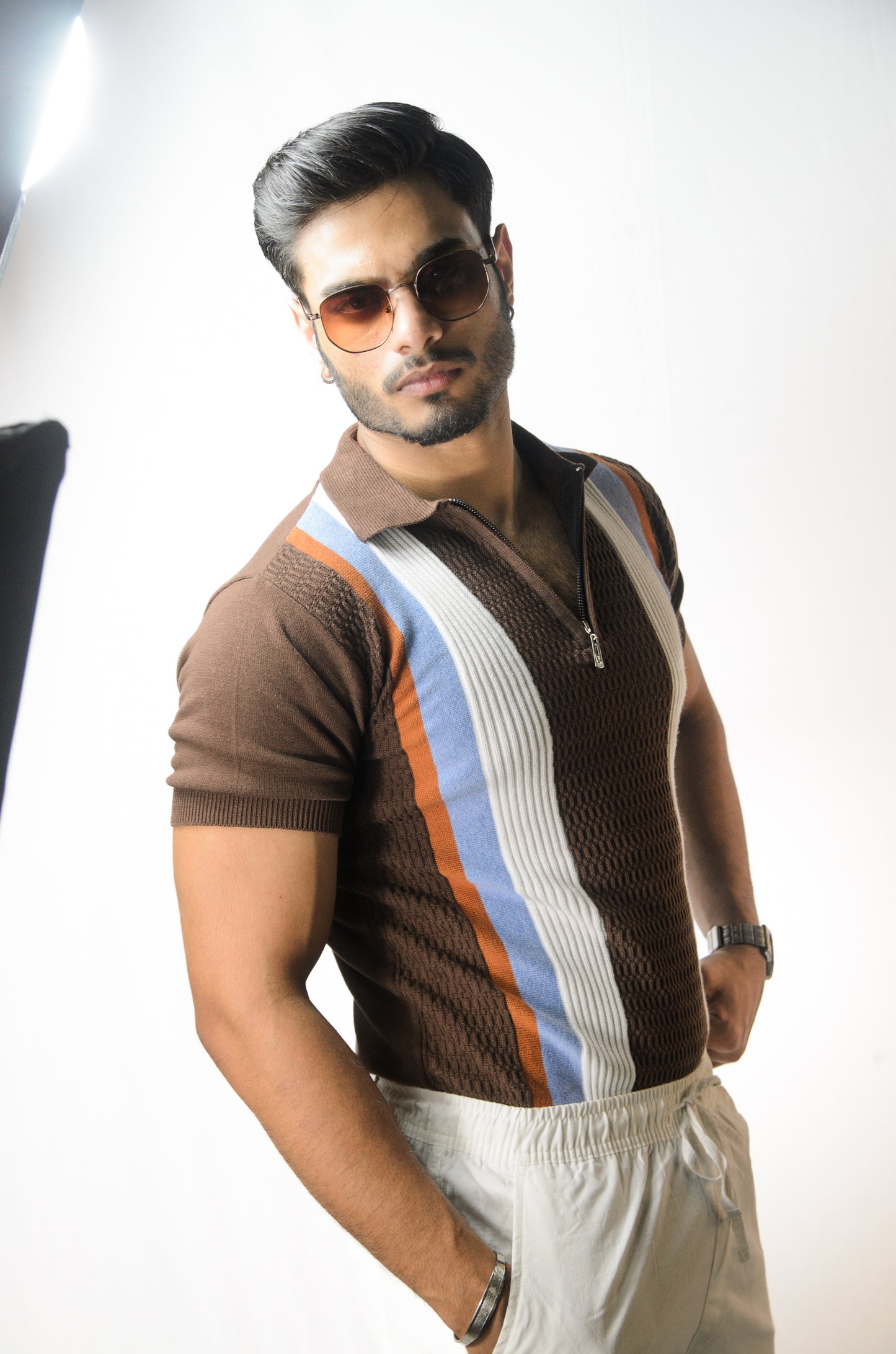 Retro Inspired Knit T-Shirt - BROWN