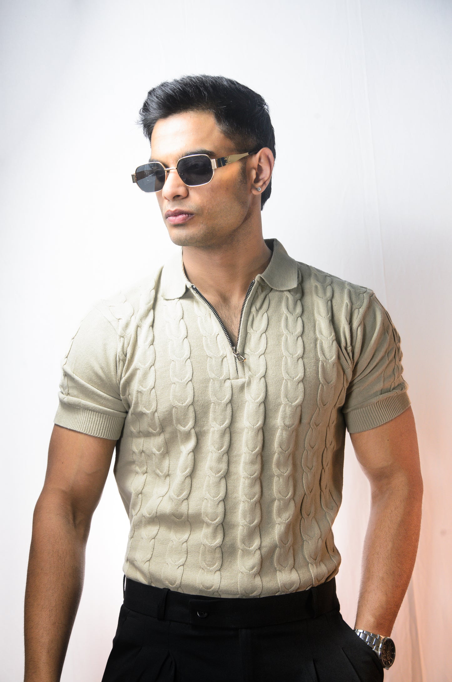 The Oakmont Knit T-Shirt- LIGHT BEIGE