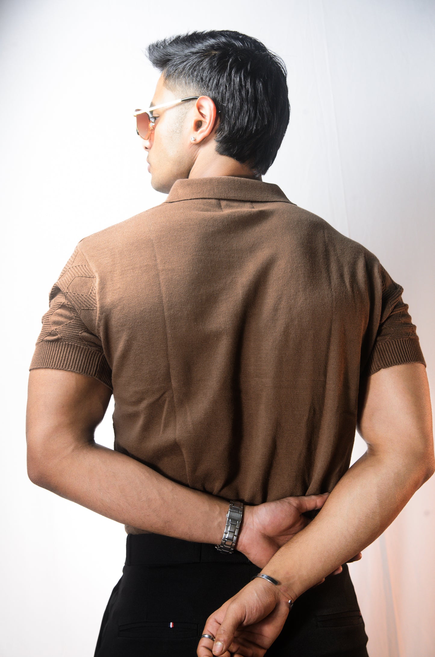 The Chelsea Knit T-Shirt - BROWN