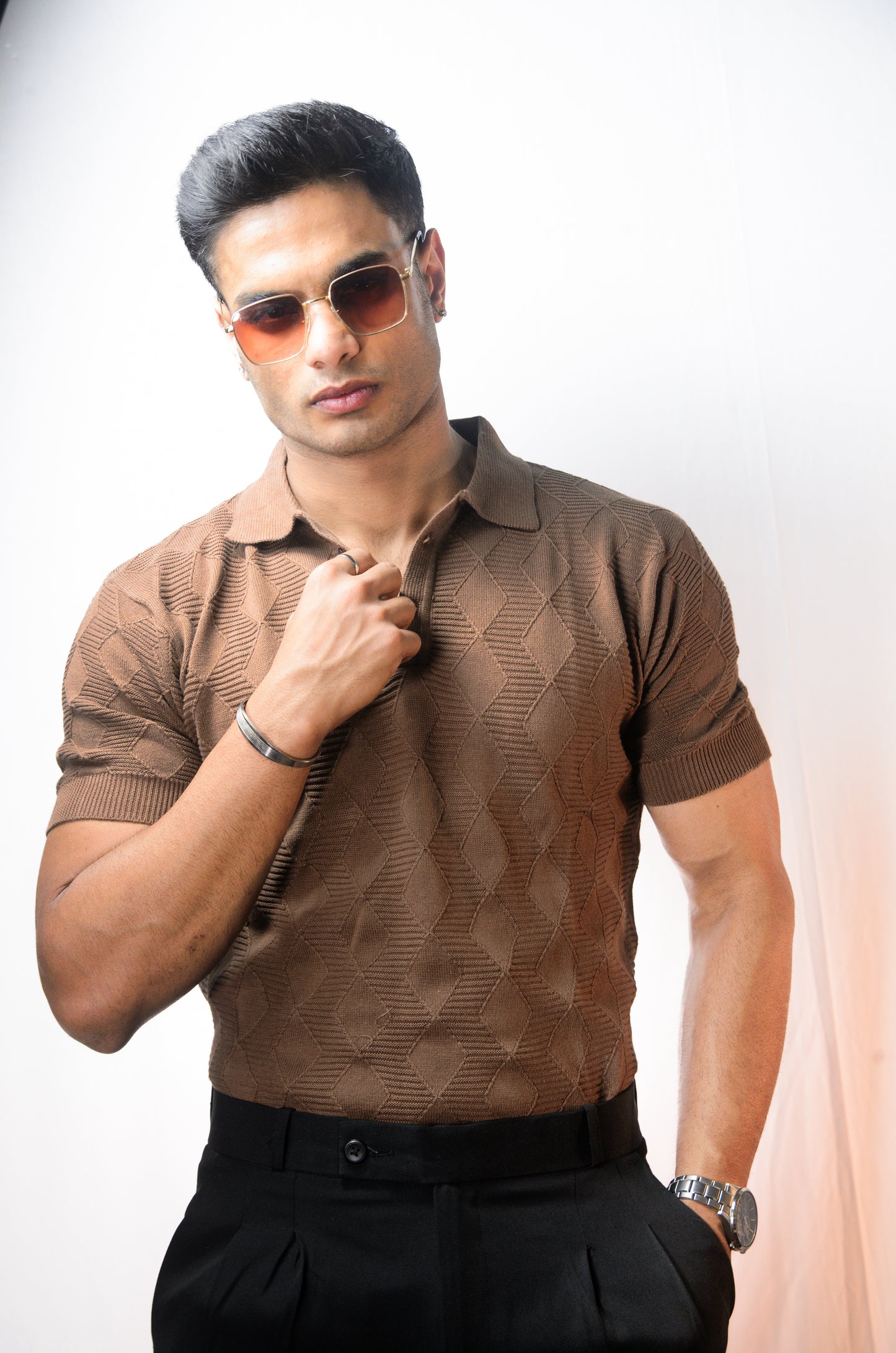 The Chelsea Knit T-Shirt - BROWN