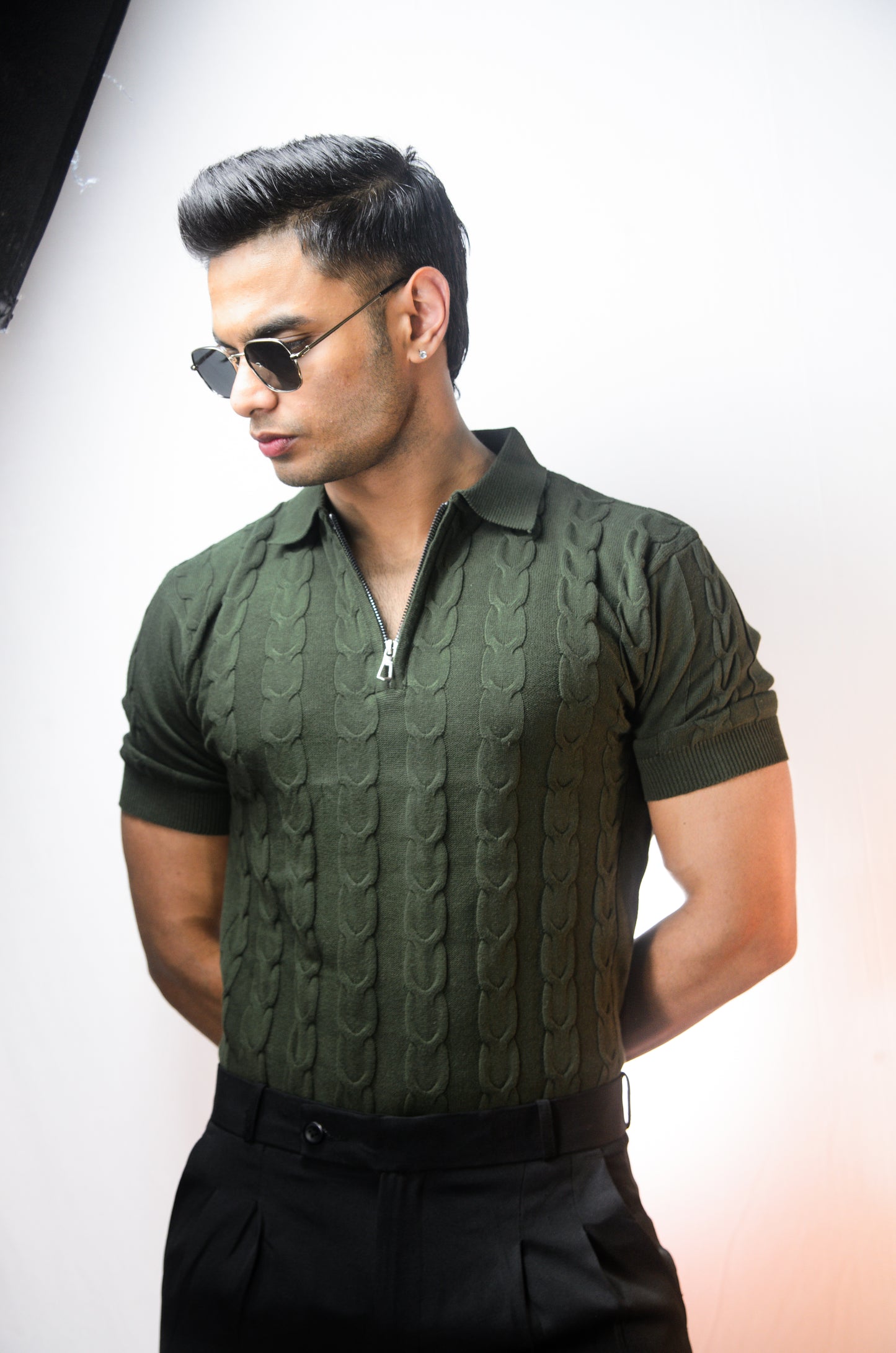 The Oakmont Knit T-Shirt- Olive