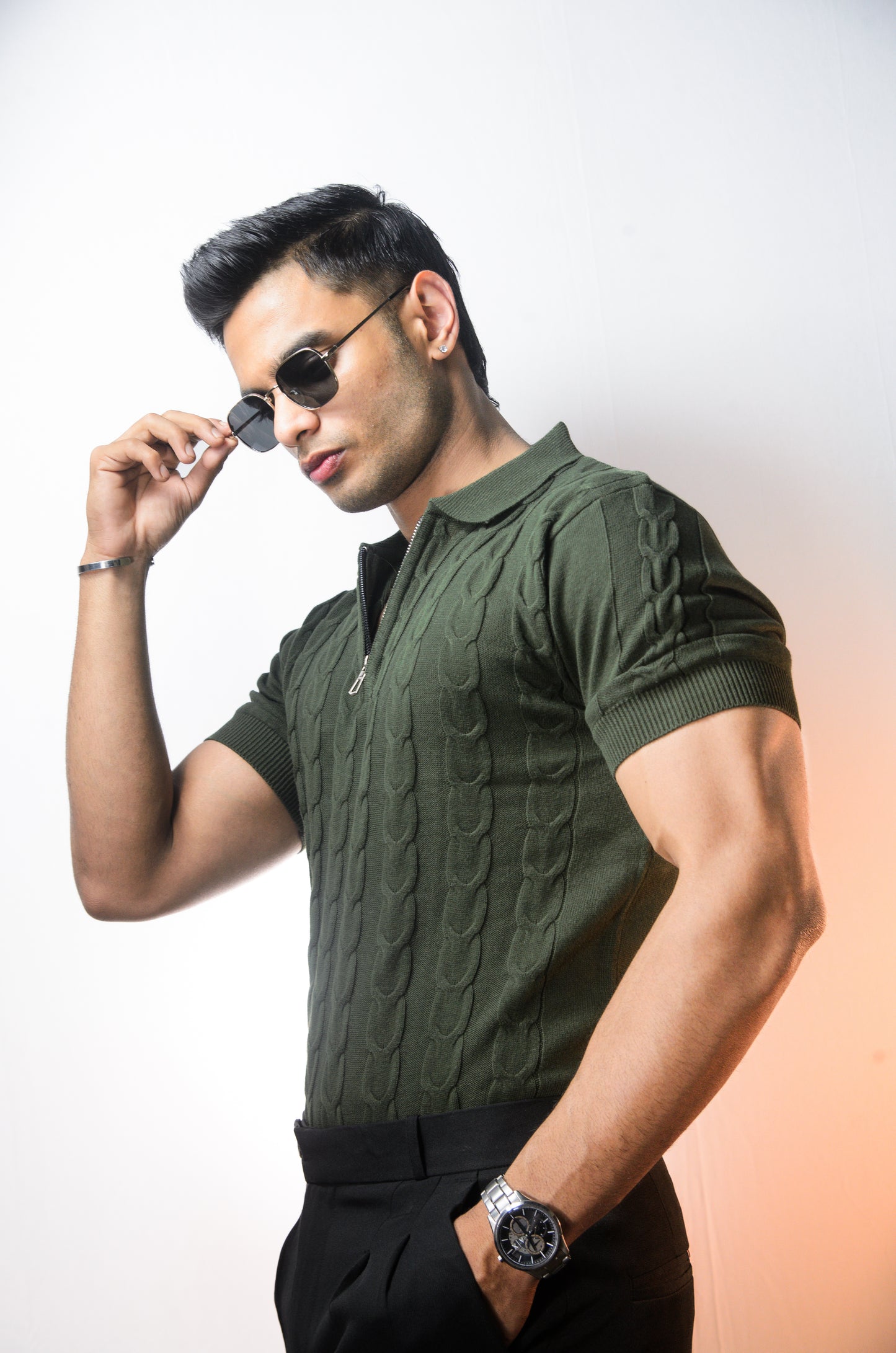 The Oakmont Knit T-Shirt- Olive