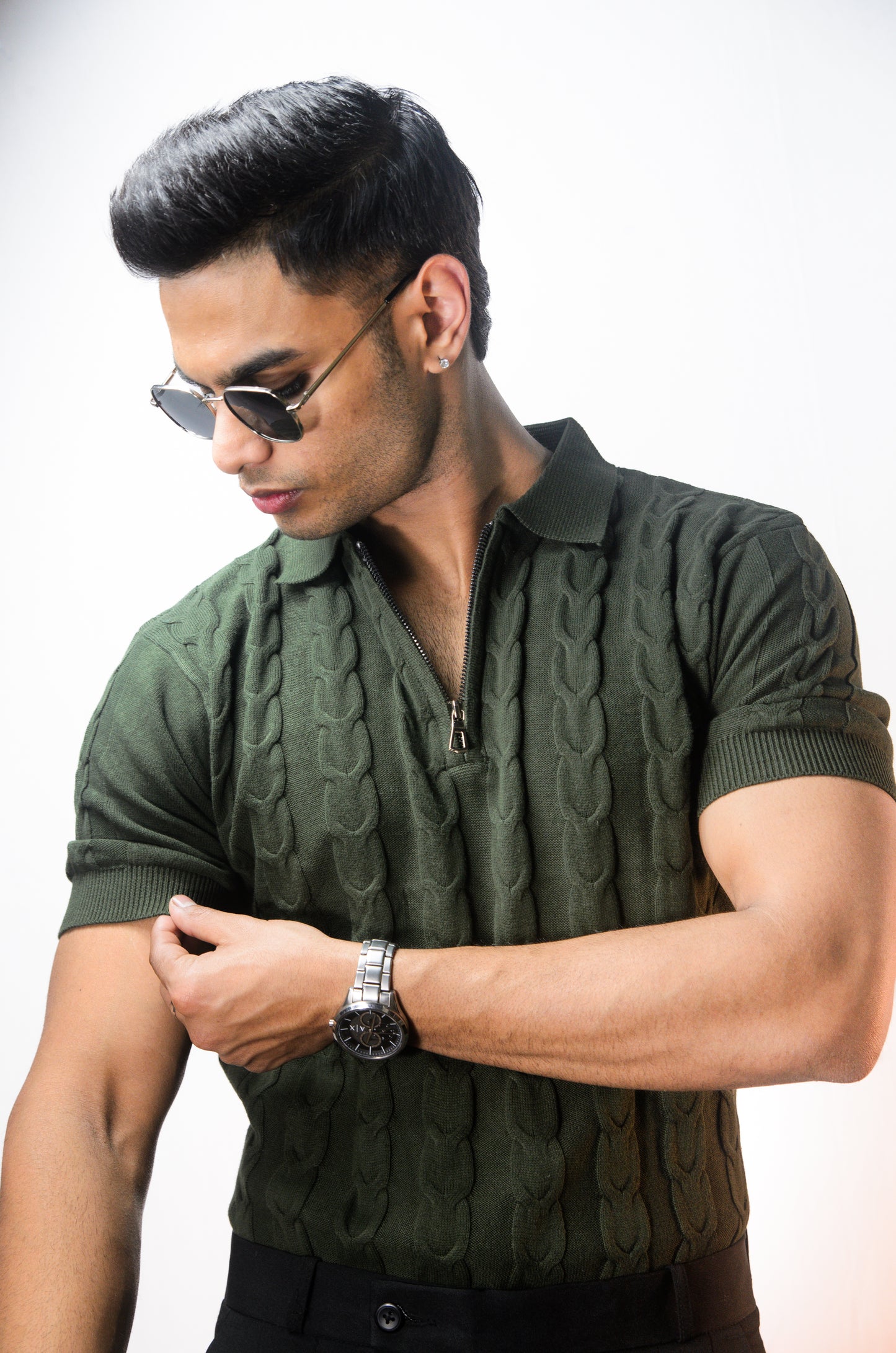 The Oakmont Knit T-Shirt- Olive