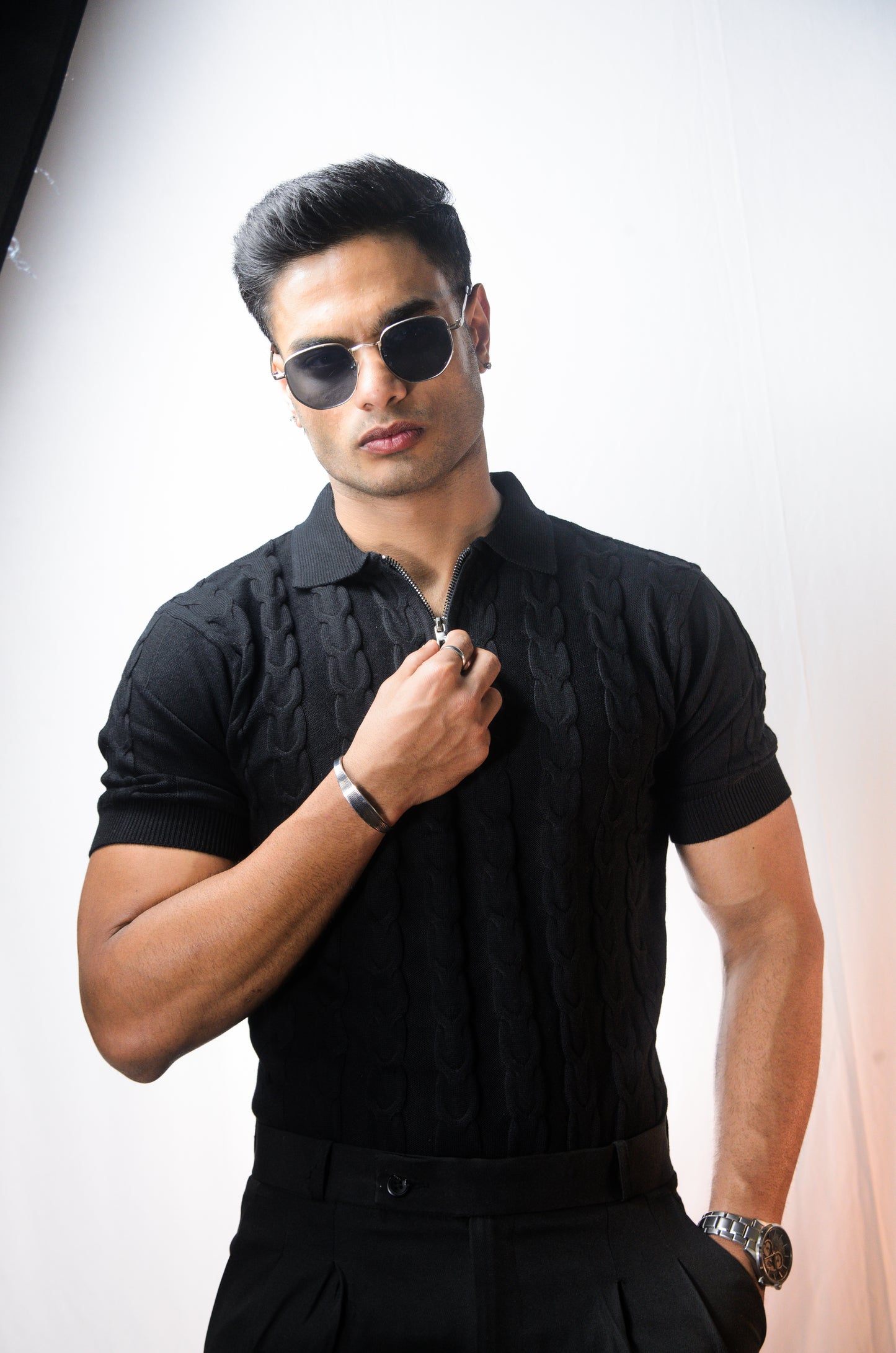 The Oakmont Knit T-Shirt- BLACK