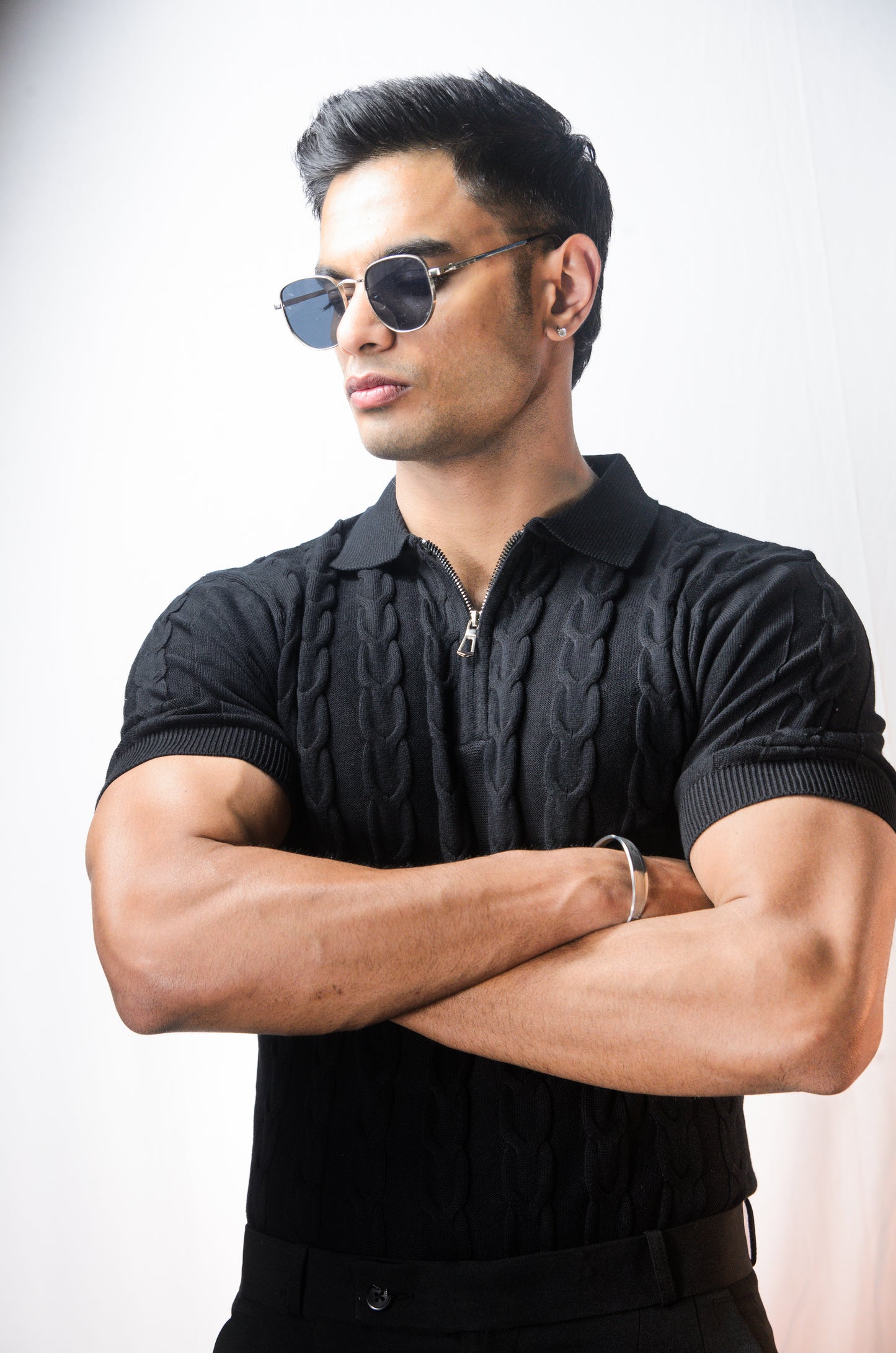 The Oakmont Knit T-Shirt- BLACK