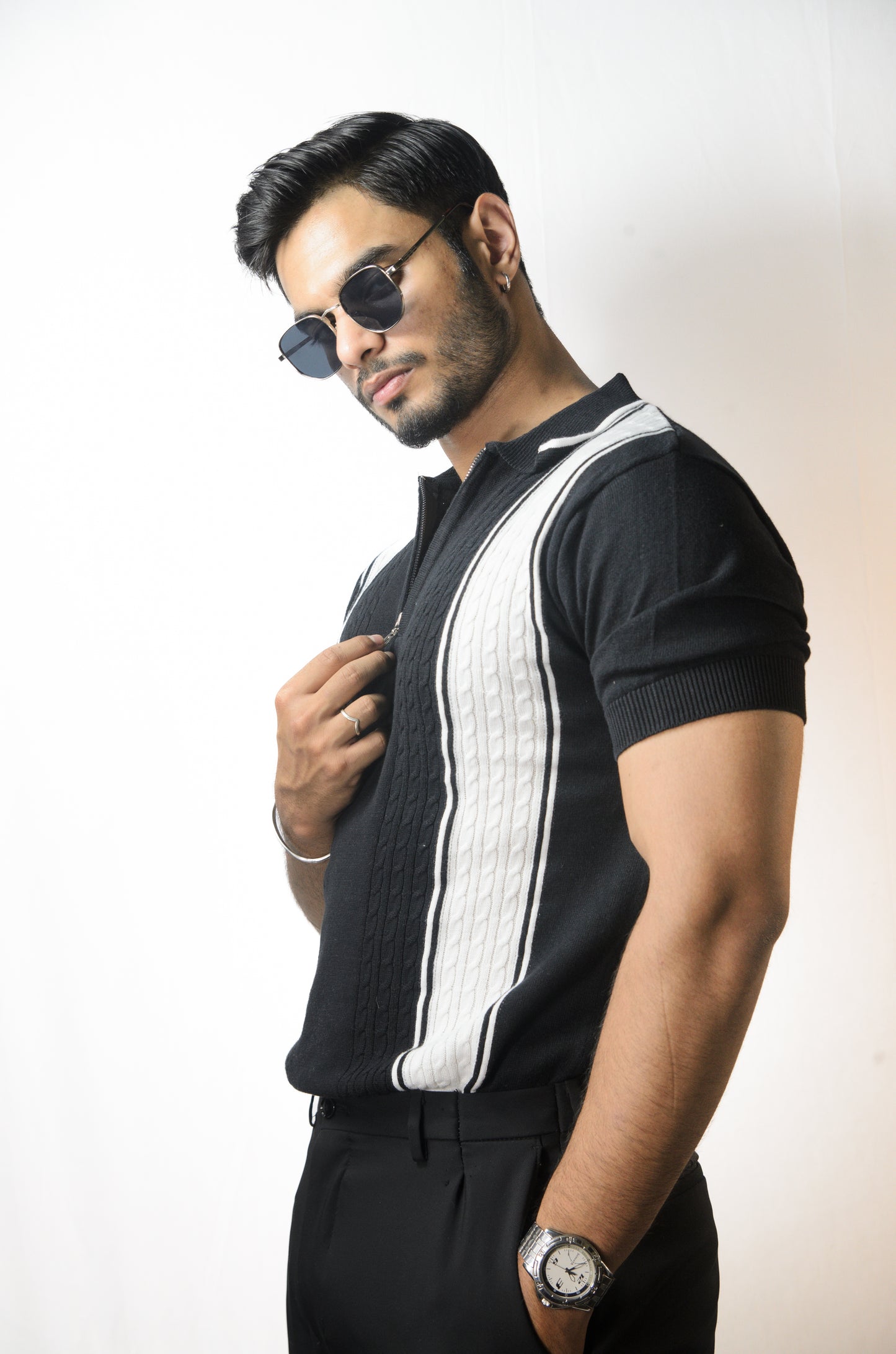European Style Knitted T-Shirt - BLACK