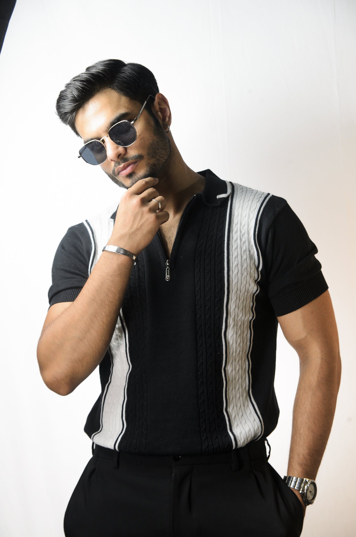 European Style Knitted T-Shirt - BLACK