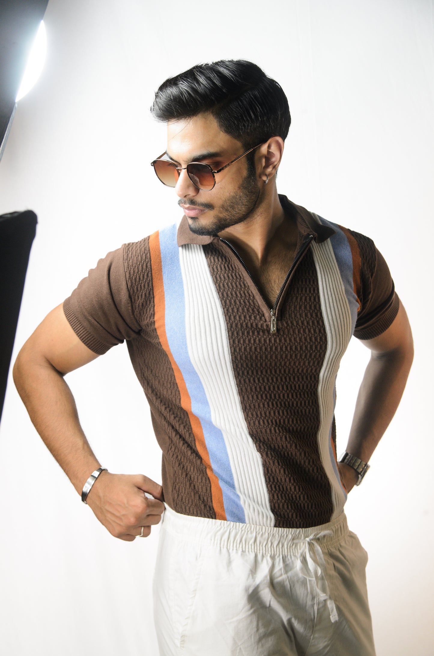 Retro Inspired Knit T-Shirt - BROWN